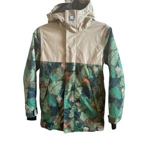 DC‎ Boy's Big Defy Green Camo Hooded Snow Sports Jacket  Youth Size 10 Pockets